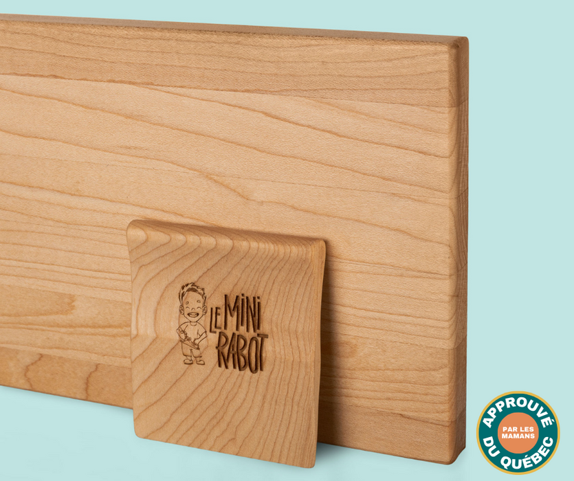 L’ensemble couteau et planche à découper en bois pour  enfant