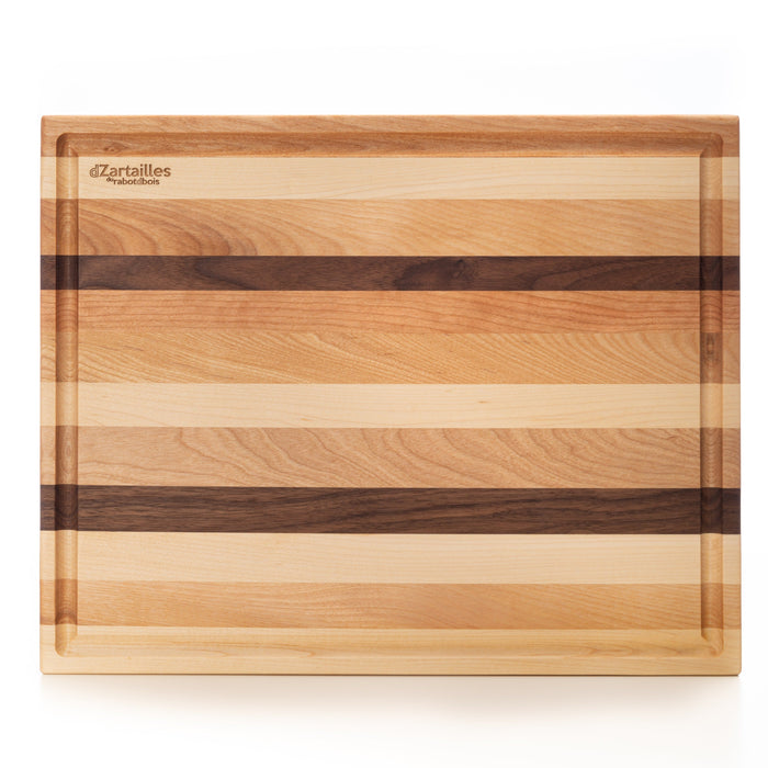 Planche à découper en bois, la “D-Zartailles” avec rainure à jus